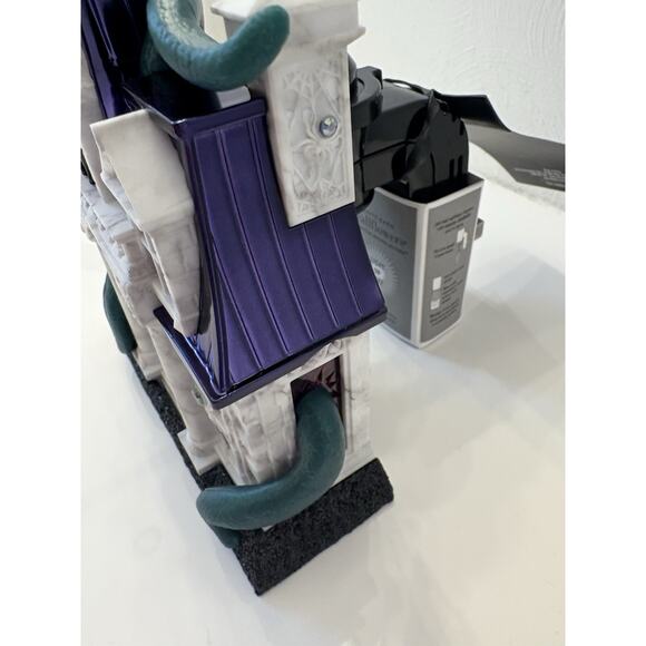 Bath Body Works Chateau Tri-Projector Wallflower Plug-In Unit NEW Halloween 2024 - Picture 3 of 9